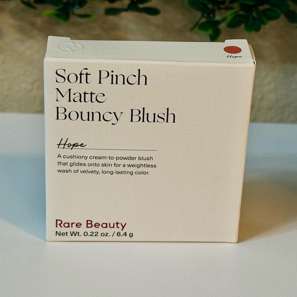 Rare Beauty Soft Pinch Matte Bouncy Blush : SHADE HOPE (NEW)